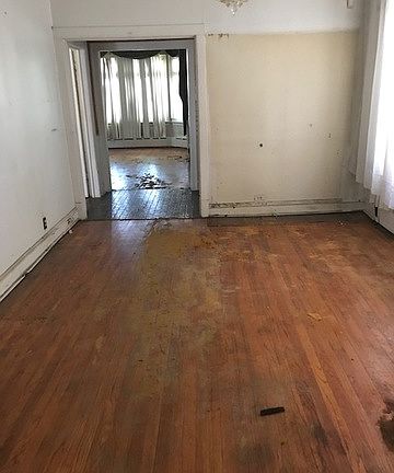 5th image of 7920 S Crandon Ave