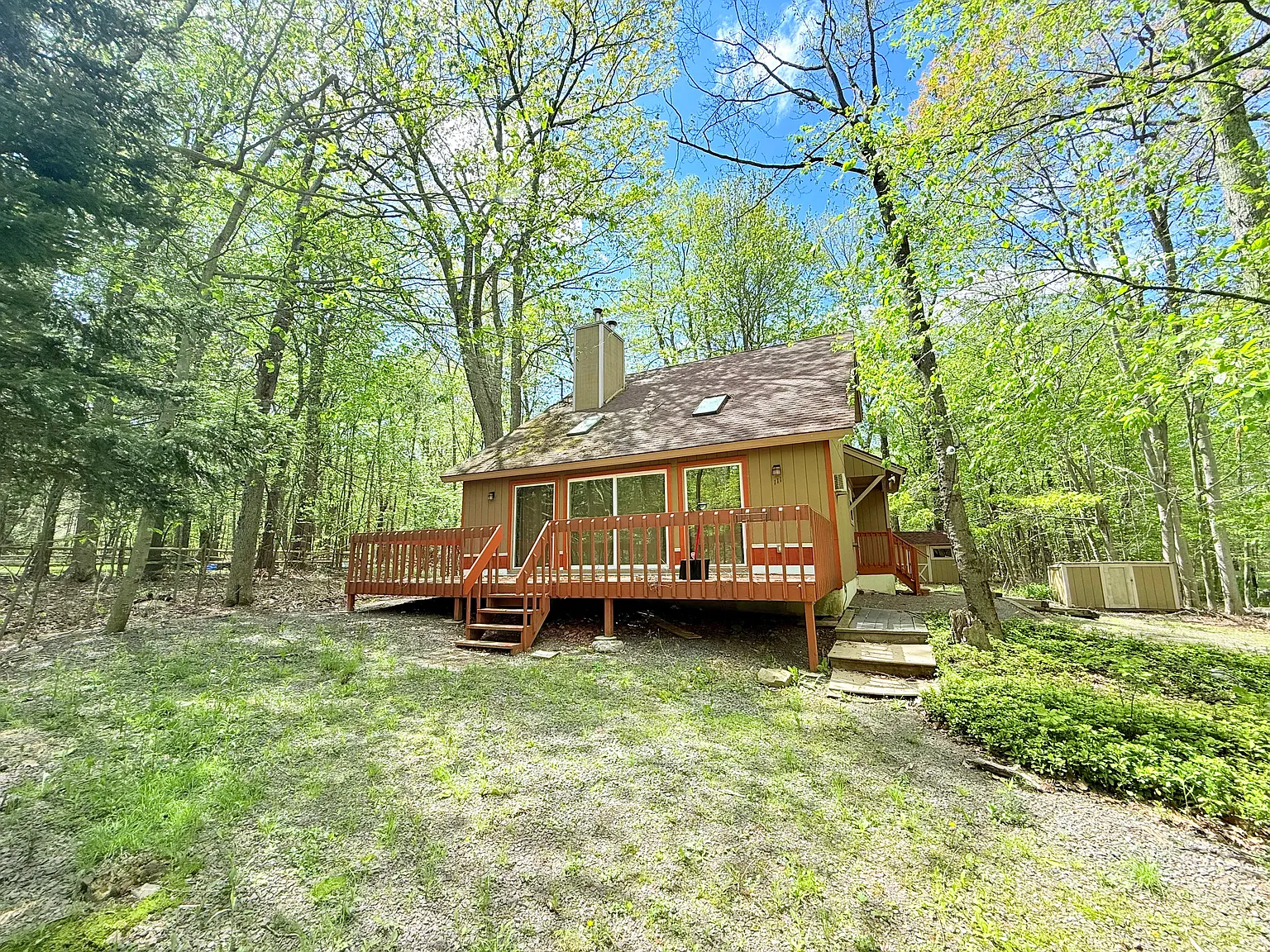 111 Red Maple Ln photo 1