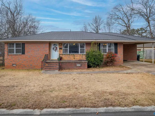 3705 Michael Ann Ave, Gadsden, AL 35904