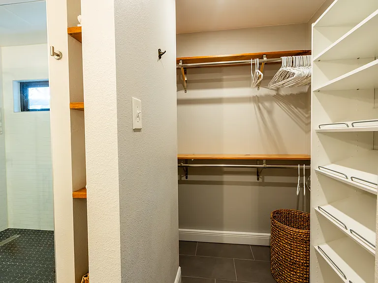12609 Silver Creek Dr — Photo 30