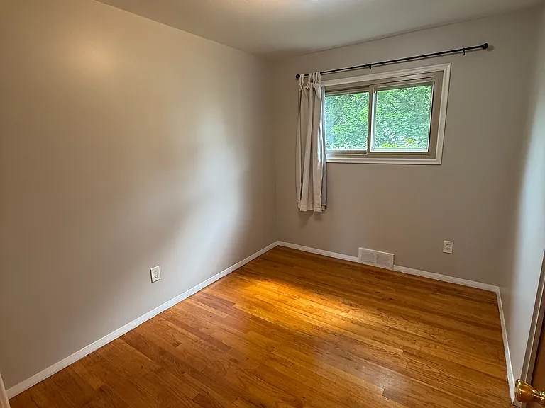 1431 Edgeorge St — Photo 15