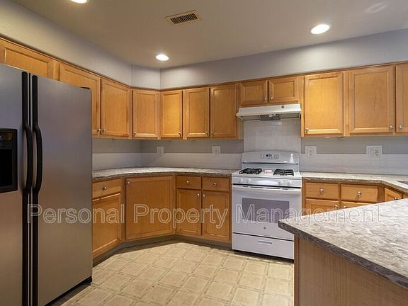 5th image of 17200 SE 26th Dr Unit H29