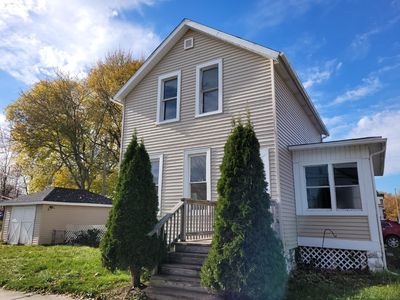 827 Ontario St, Port Huron, MI, 48060