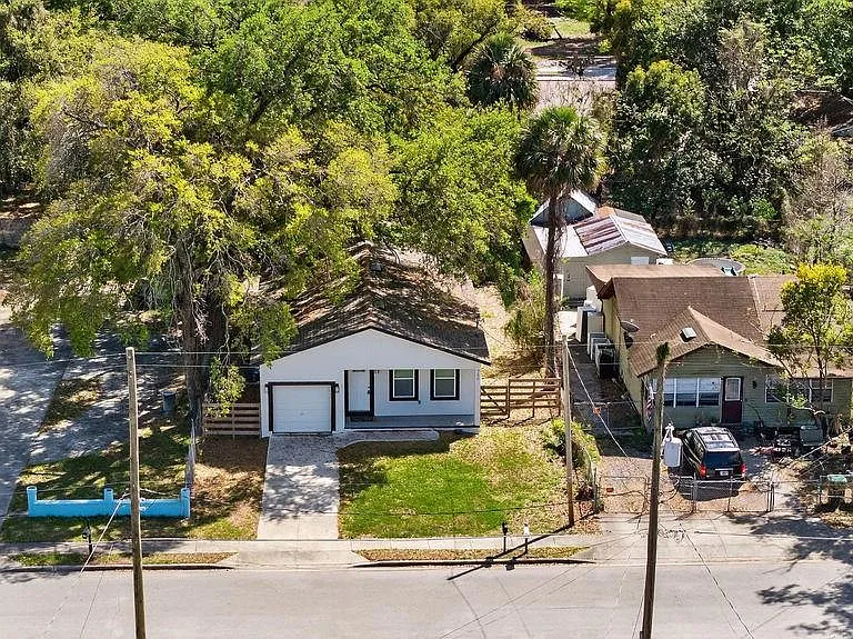 722 22nd St — Photo 38