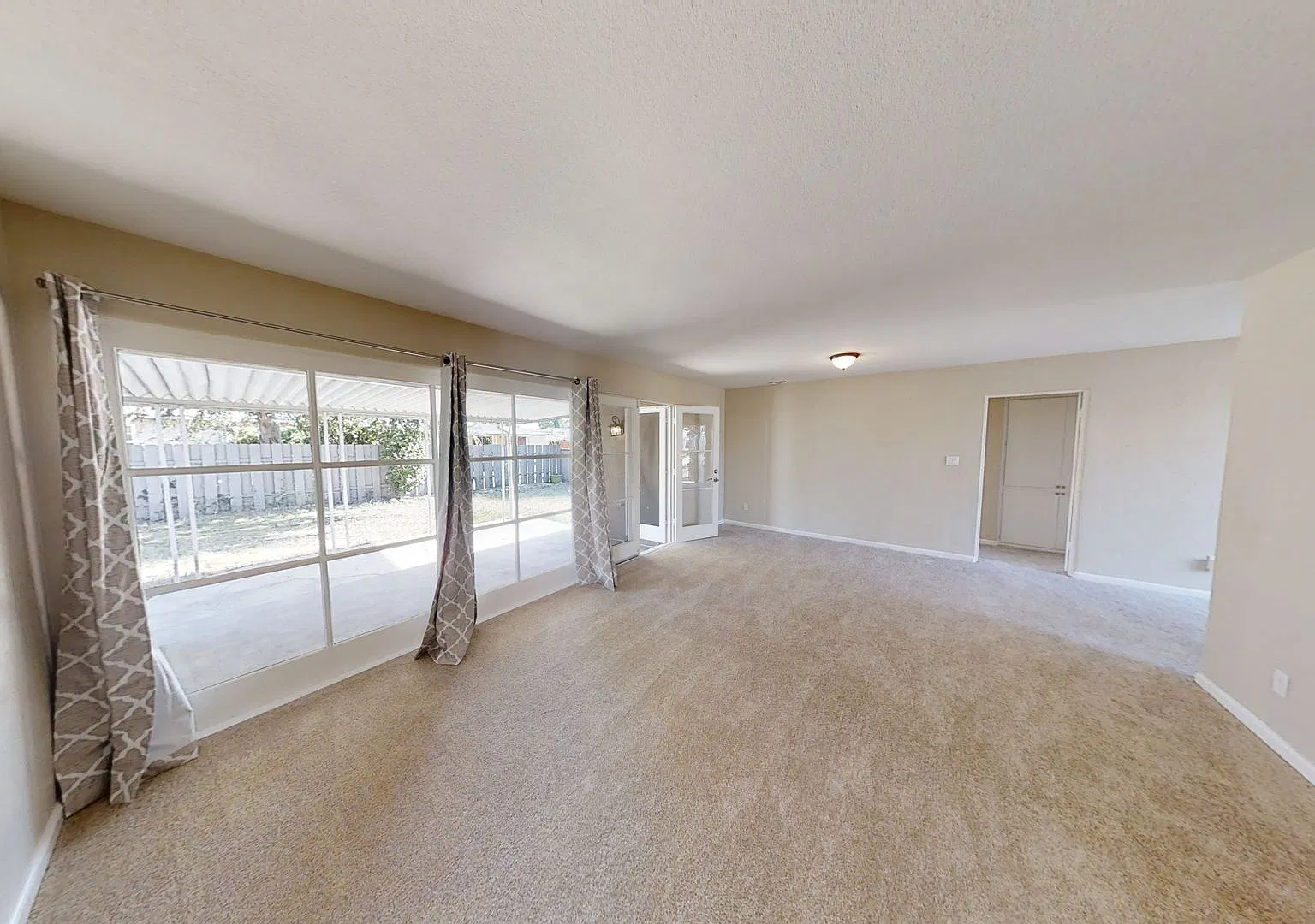 6165 Mary Lane Dr San Diego, CA 92115 — Photo 2