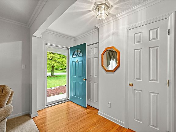 5th image of 213 Walnut Dr