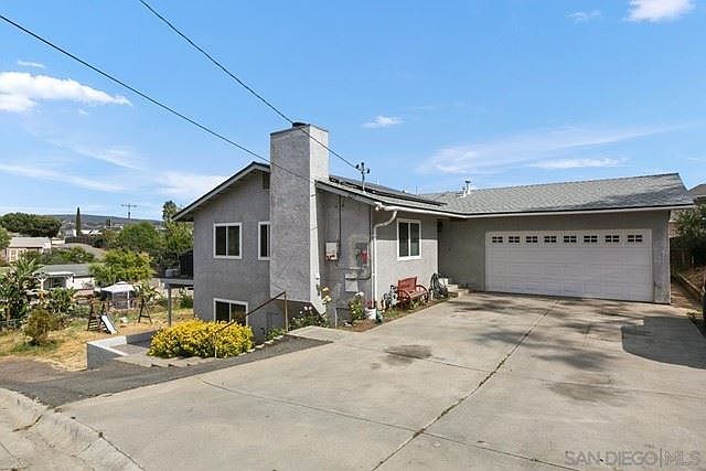 1st image of 227 Woodland Dr