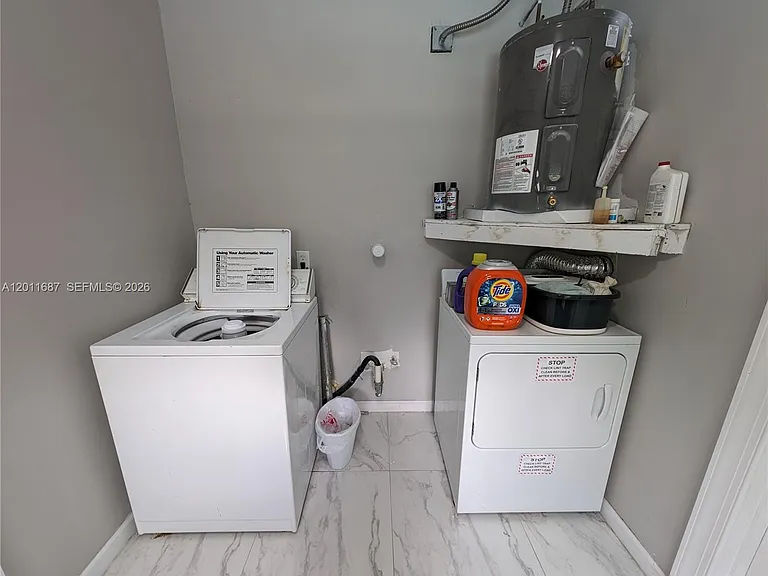 7761 NW 42nd Pl — Photo 30