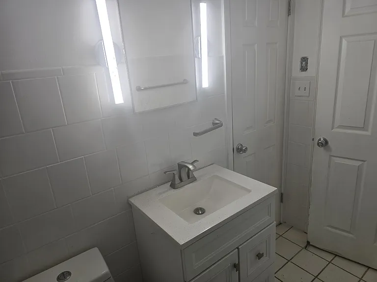 Rosalie Ave — Photo 25