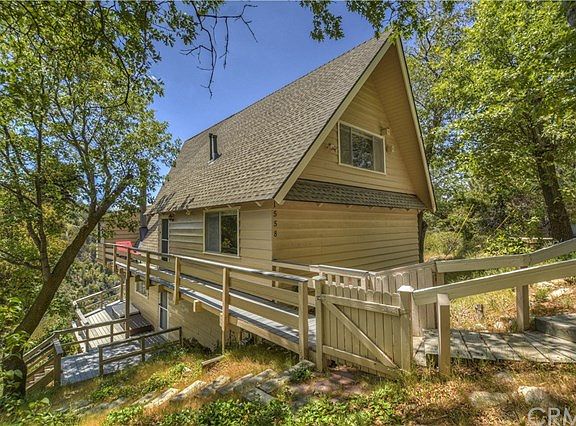 2nd image of 1558 Edge Cliff Dr