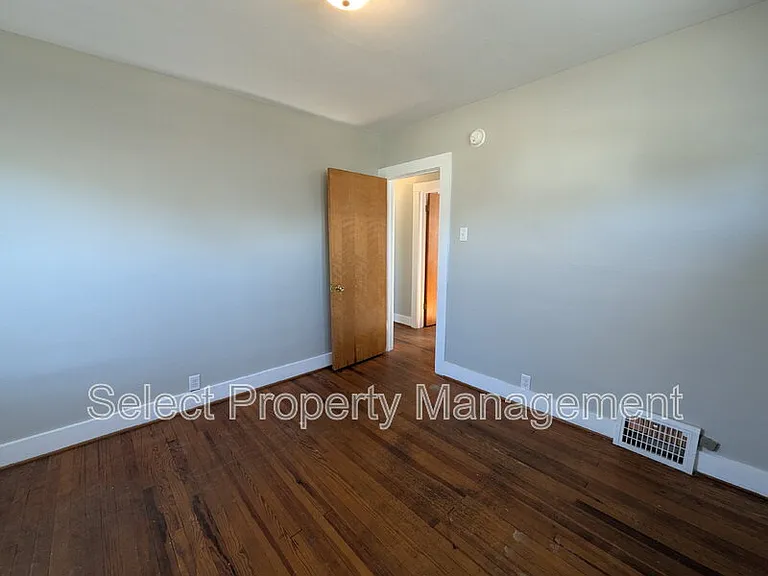 430 W State Blvd — Photo 20