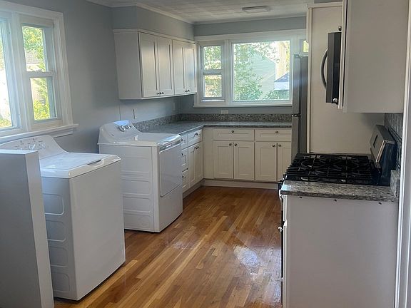 4th image of 23 Waters Ave #1