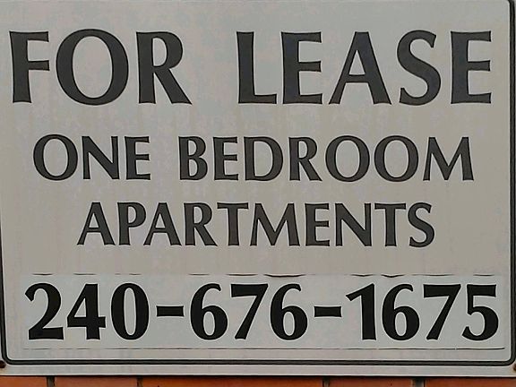 4th image of 204 S Veitch St APT 3