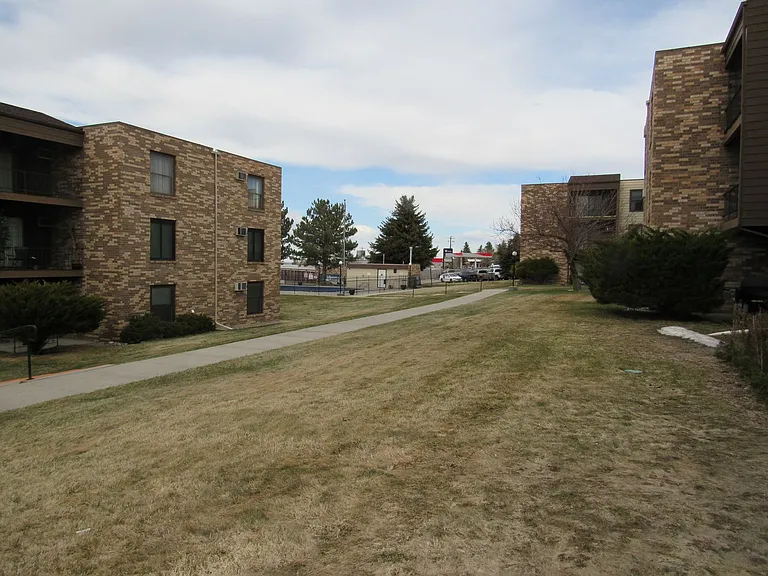4500 S Poplar St #202 — Photo 9