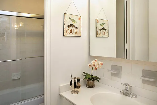 Sold by Keller Williams NYC | media 7