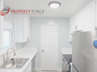 1619 Oxford St, Redwood City, CA 94061