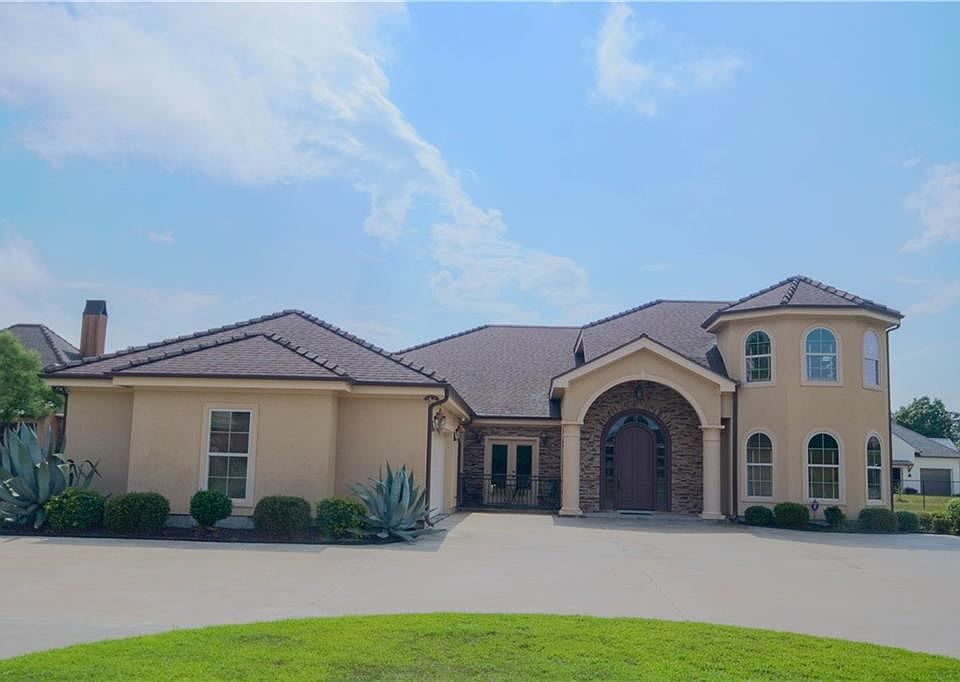 1st image of 3920 Indian Bay Dr