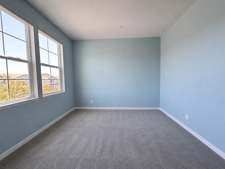 2453 Buzz Aldrin Way — Photo 25