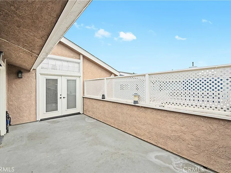 2110 Rockefeller Ln #2 — Photo 30