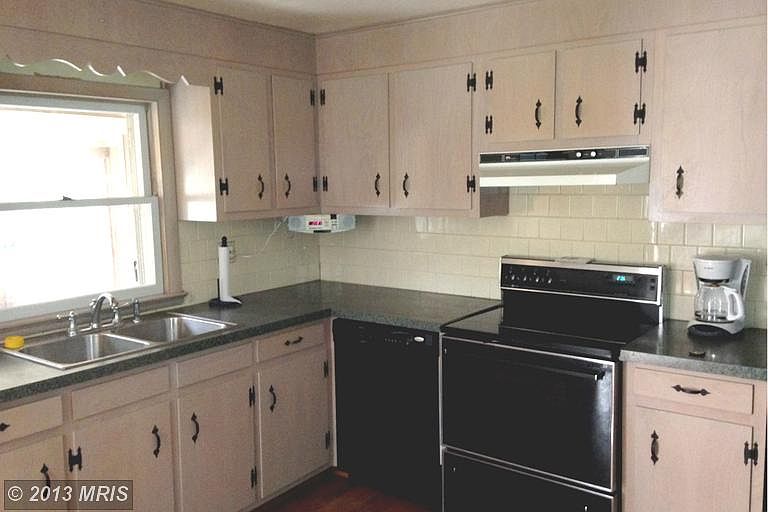 2nd image of 3806 Weston Way