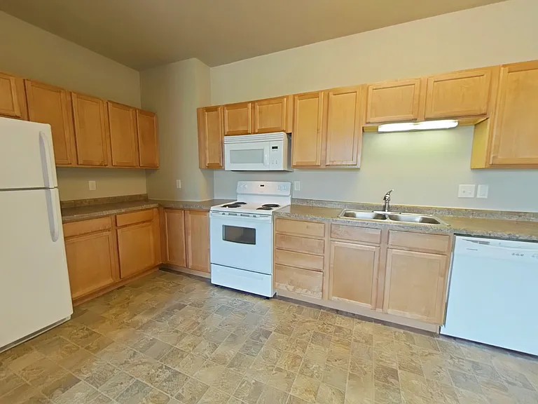 Boulder Ridge Apartments — Photo 9