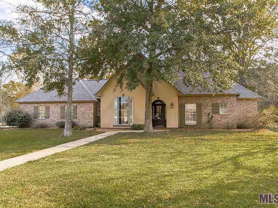 1st image of 39479 Woodrun Cir