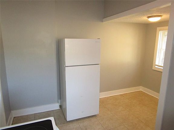 5th image of 5028 E New York St