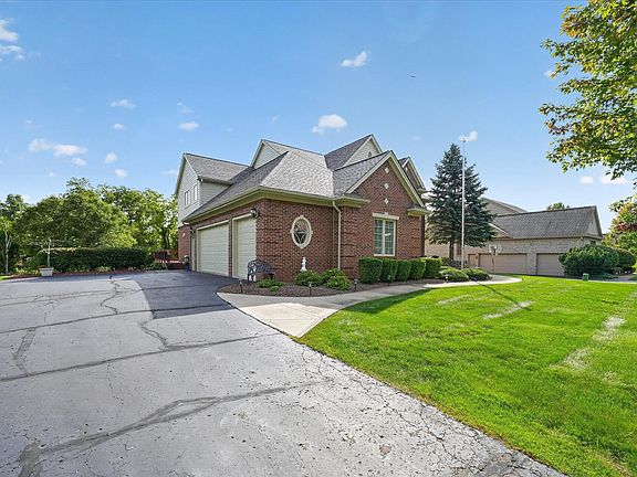 3rd image of 4487 Boxwood Ct