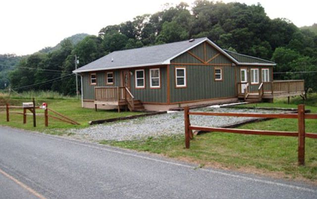 1st image of 636 Slabtown Rd