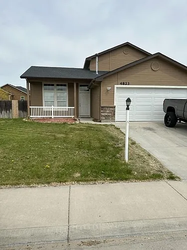 4823 Charmae St Photo 1