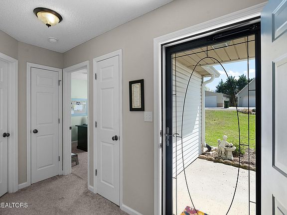 4th image of 7757 Applecross Rd