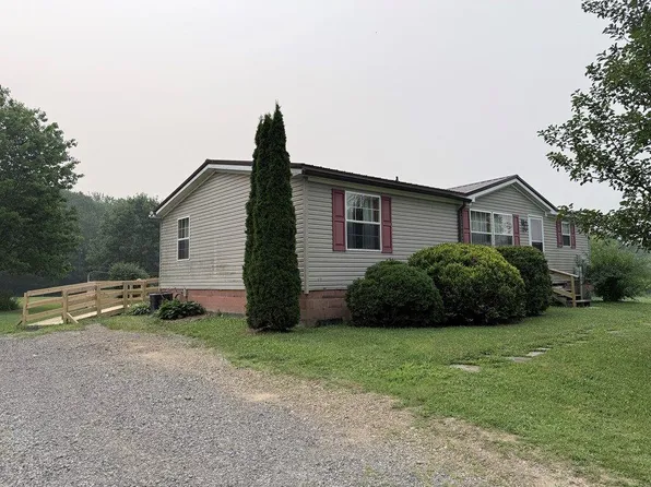 2148 Cranberry Rockland Rd, Kennerdell, PA 16374