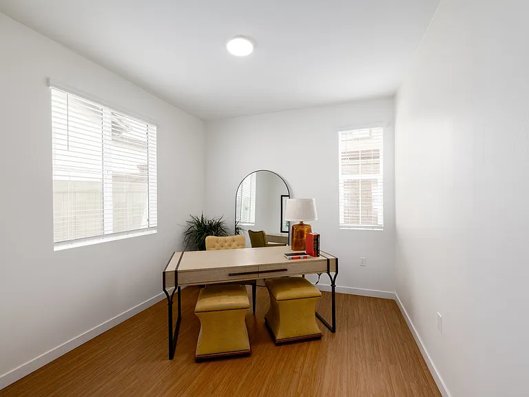 Glen at Fontana Homes — Photo 13