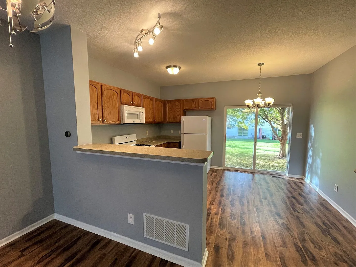 1251 Hall Lane — Photo 4