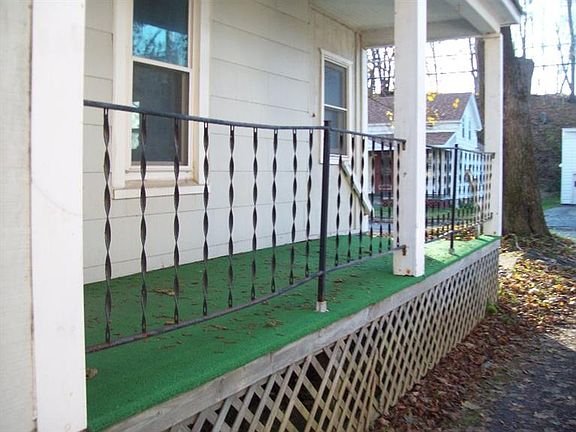 3rd image of 13 South St