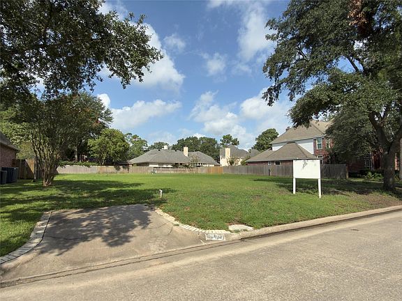 2nd image of 16407 Agusta Ct