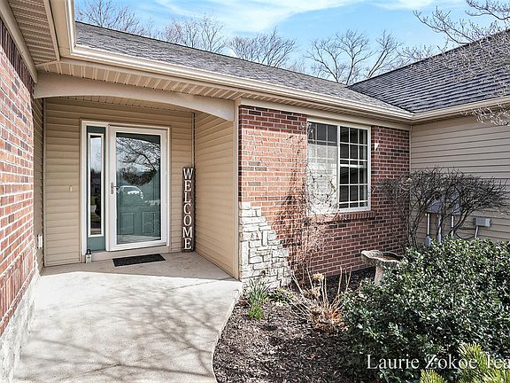 3rd image of 12284 Aleigha Dr NW