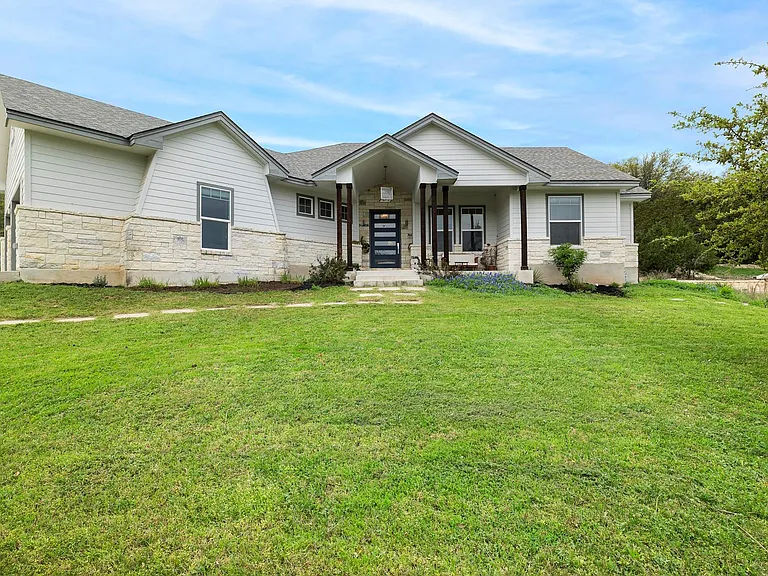706 Stow Dr — Photo 6