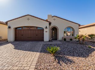 305 E Catalina Ln, San Tan Valley, AZ 85140