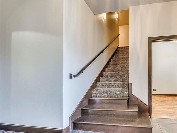 4th image of 5301 SE 155th St