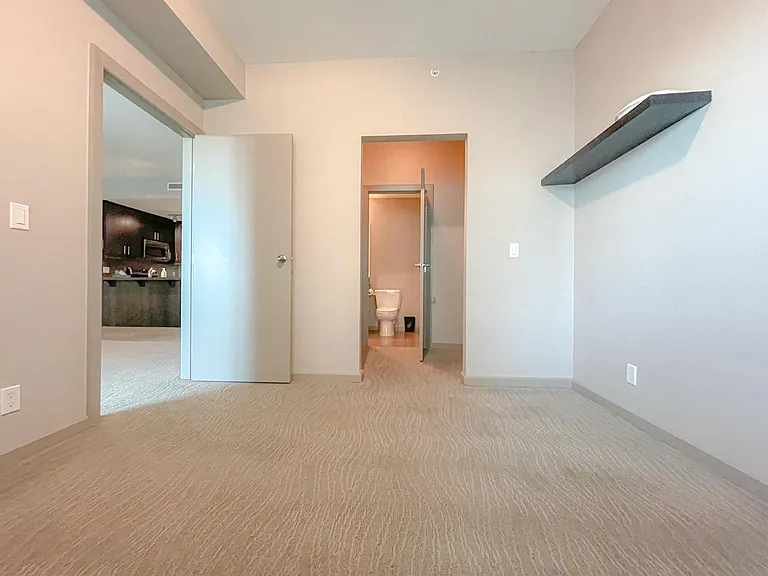 210 15th Ave SE #1603 — Photo 10
