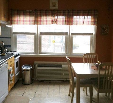 4th image of 215-225 West Broadway