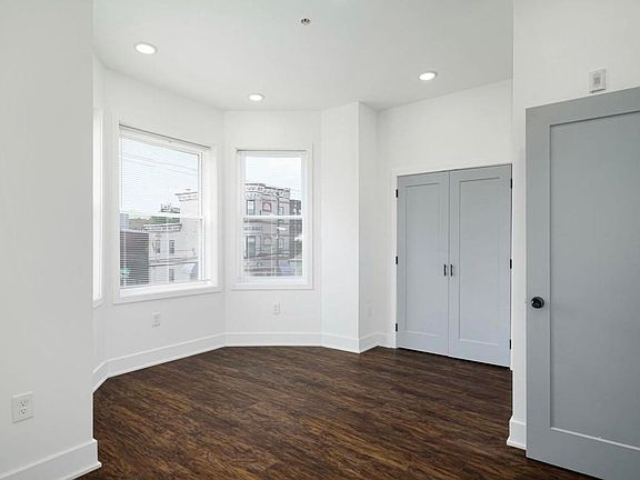 2nd image of 3213 W Susquehanna Ave #B