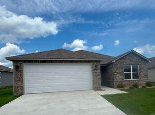 14 Fallen Oak Dr, Conway, AR 72032