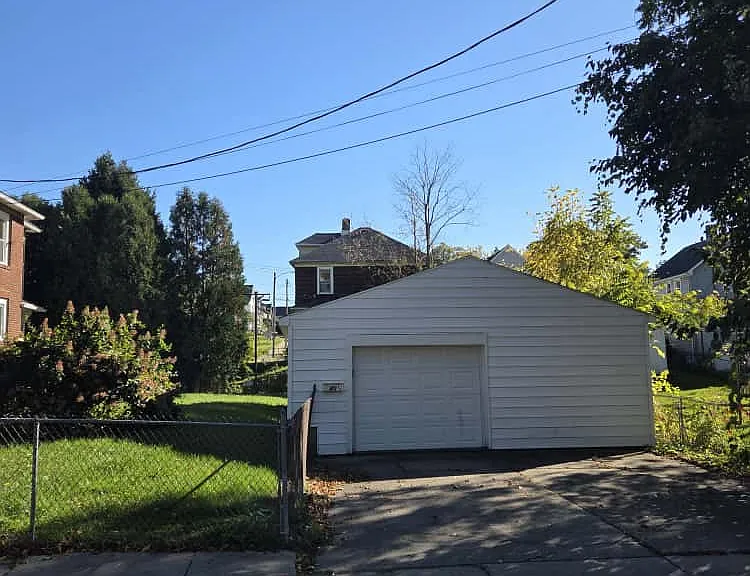 40.5 Julian St — Photo 2