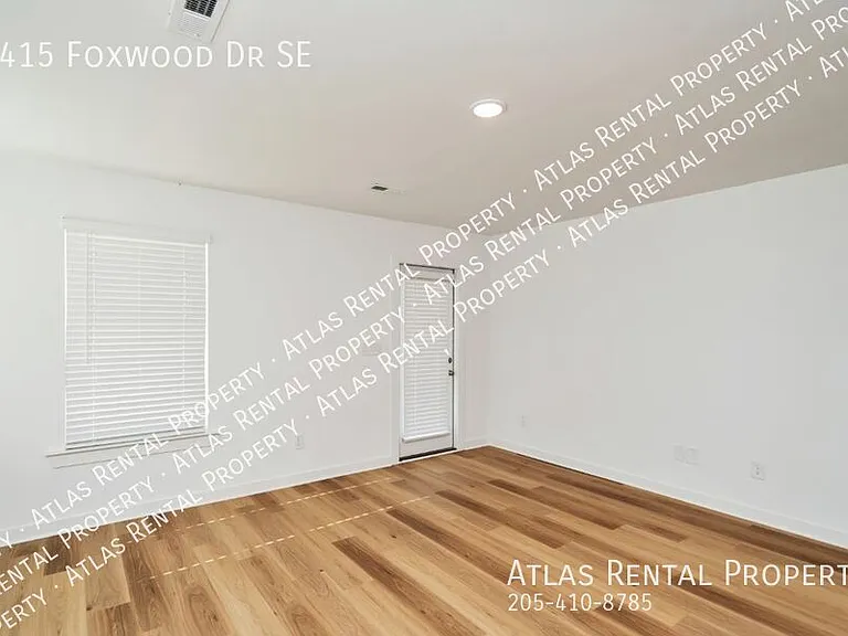 4415 Foxwood Dr — Photo 6