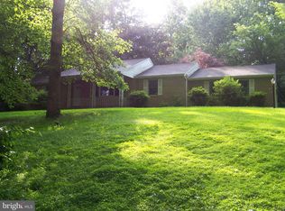 992 Wilda Dr, Westminster, MD 21157