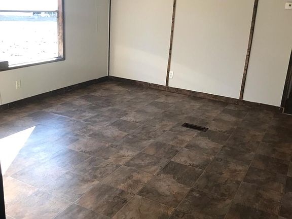4th image of 114 Red Cedar Dr #Ce-18