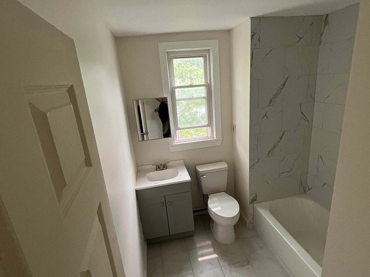 3 bed, 1050 sqft, $1,500 — Photo 2