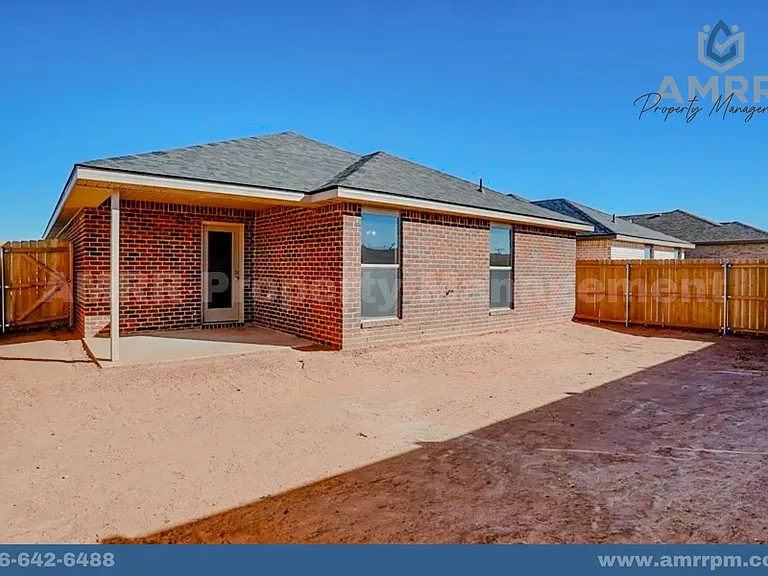 7216 East Cres #99-1/2 — Photo 15